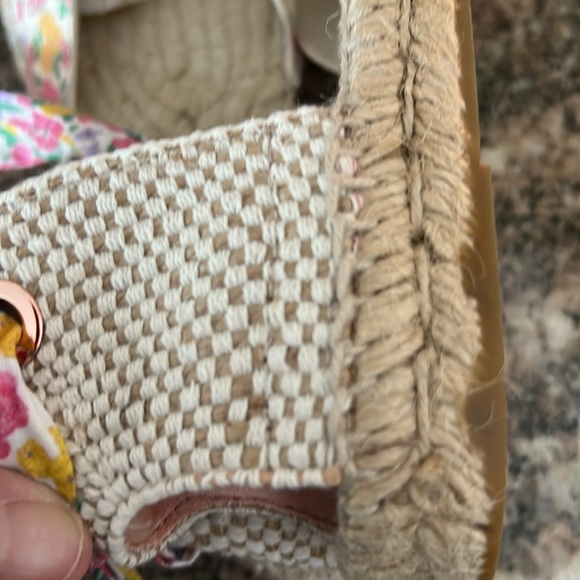 LoveShackFancy x Manebi Velenciana in the color Fruity Punch - Picture 8 of 13